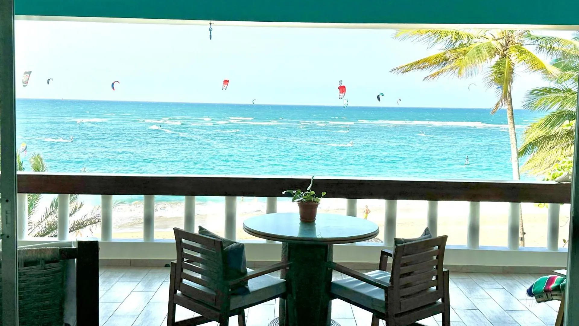 아파트 Best-View Penthouse On Kite Beach, 카바레테